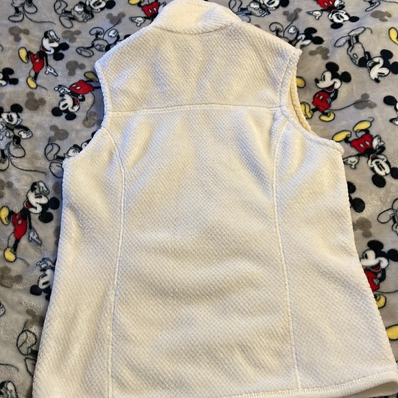 Patagonia ladies Sz small creme polartec fleece vest - Picture 4 of 4